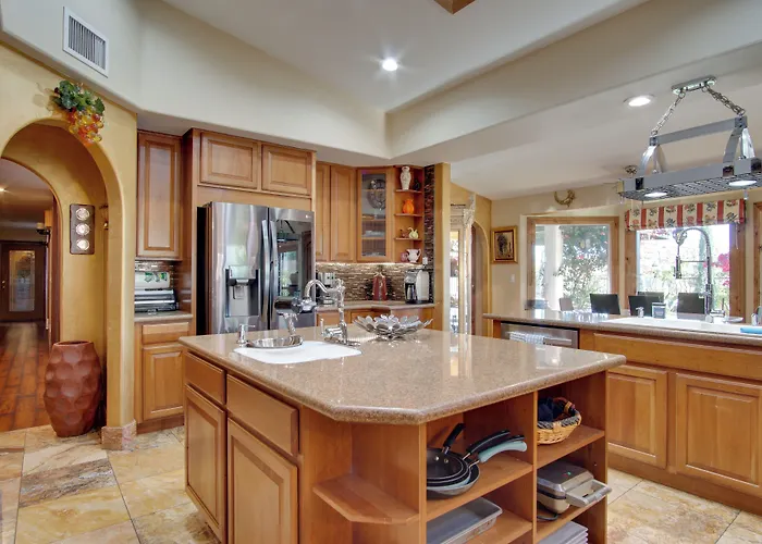 Holiday home Luxe Catalina Foothills Hideaway W/ Private Pool Tucson